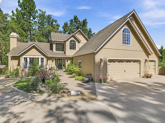 2nd image of 20548 Sherry Ln
