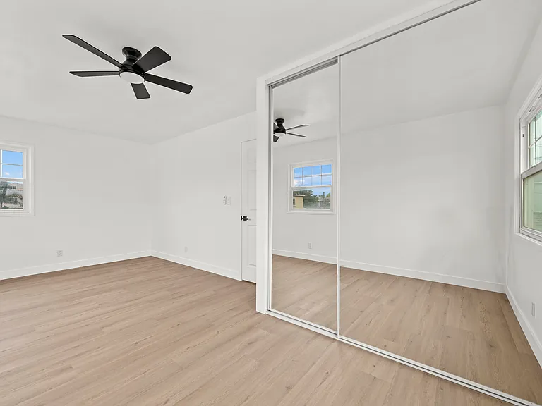868 Emerald St #870.5 — Photo 13