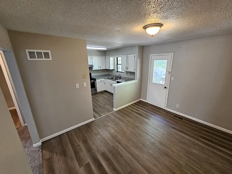 333 NW Millstone Cir #333 — Photo 11