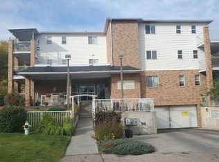 165 W Manora Pl NE #222, Calgary, AB T2A7X5