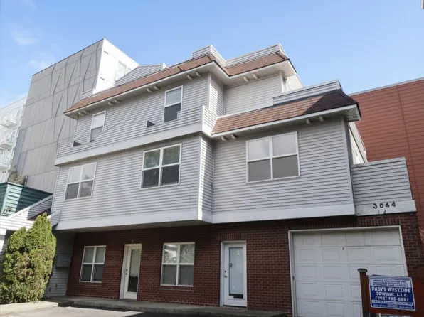 3644 Woodland Park Apartments are located in Wallingford, 3644 Woodland Park Ave N APT 3, Seattle, WA 98103