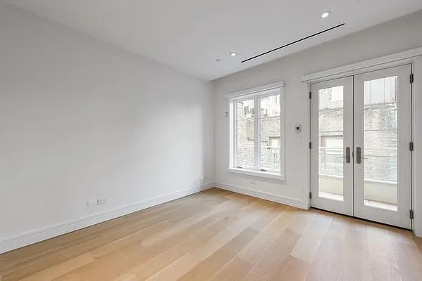 Rented by Nest Seekers International | media 18