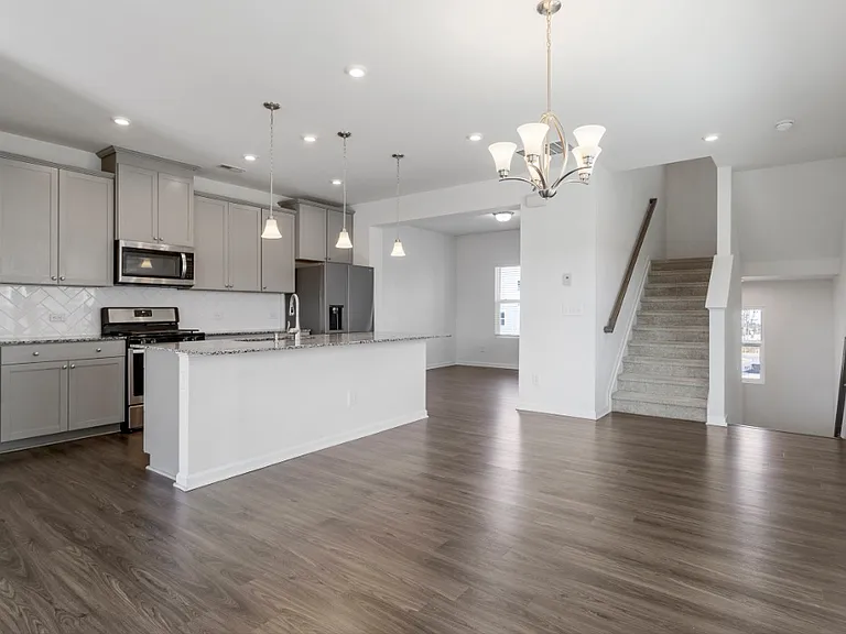 1018 Salt Glaze Ln — Photo 11