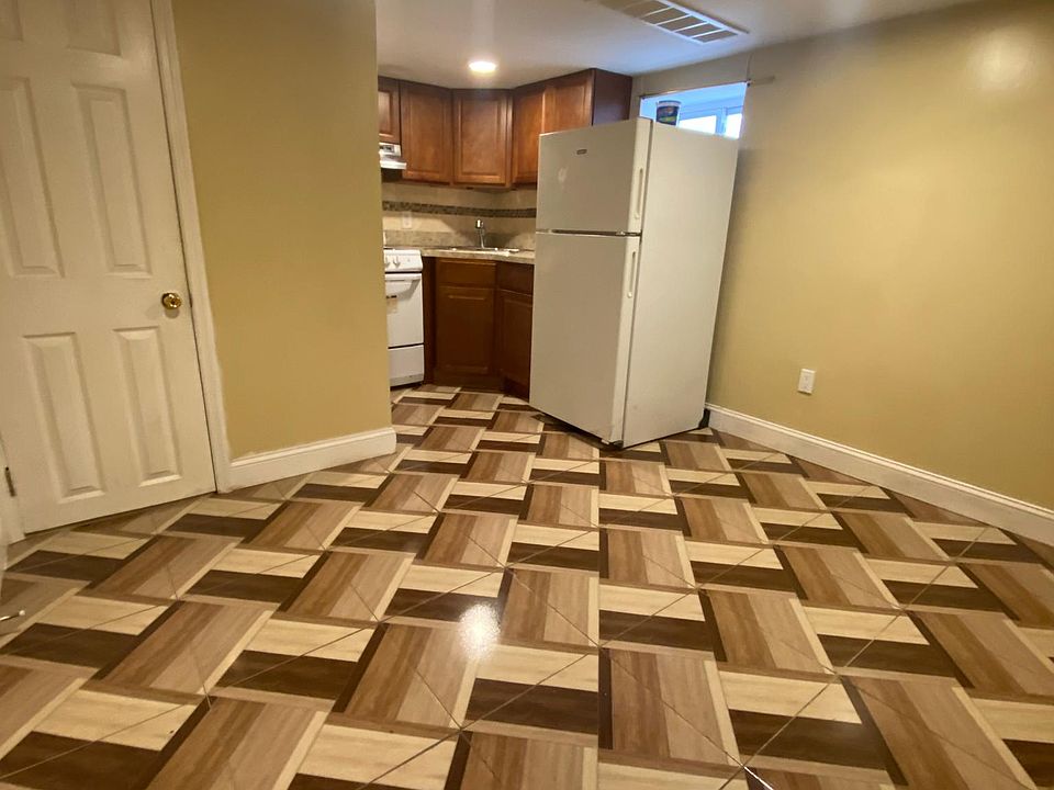 2nd image of 11221 Witthoff Ave