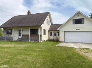 6263 Lindsey Rd, China, MI 48054