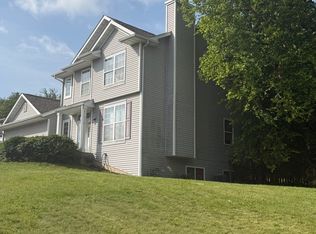 3913 Pepper Dr, Rockford, IL 61114