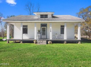 728 S Poydras St, Breaux Bridge, LA 70517