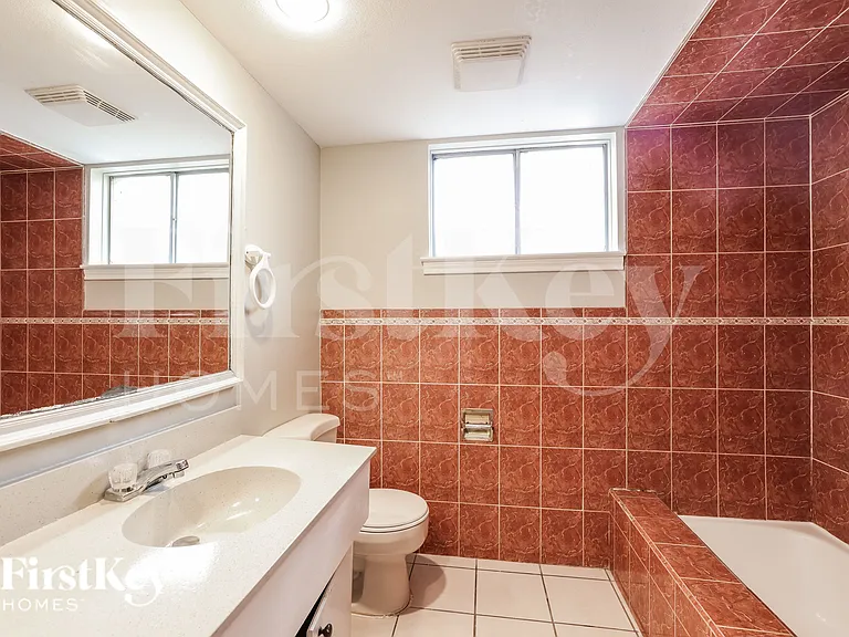 4610 Anice St — Photo 10