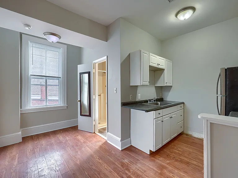 1006 N 3rd St — Photo 5