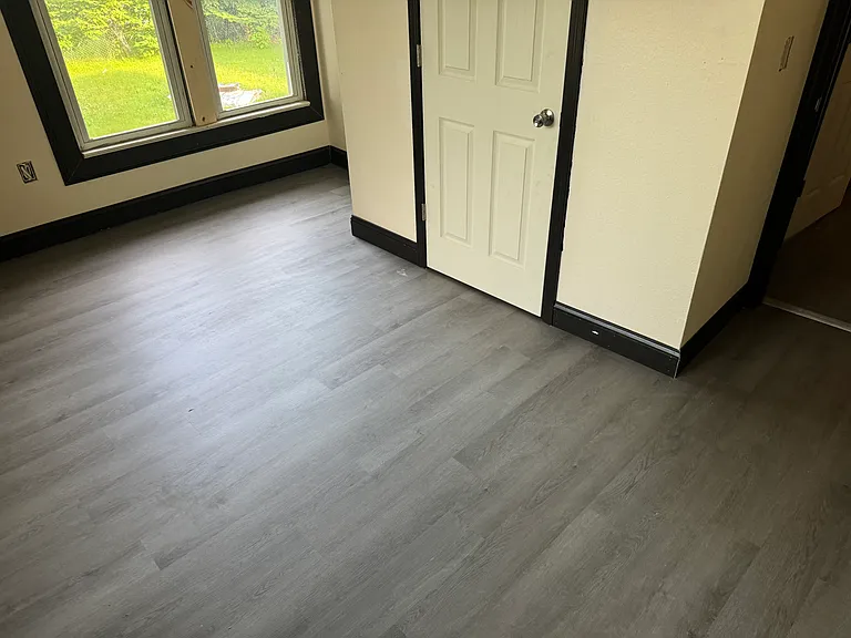 411 S McClure St — Photo 12
