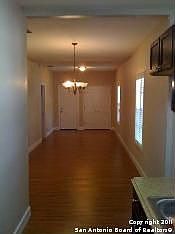 5th image of 1006 W French Pl