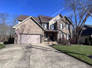 1017 Saint Ives Dr, Hurricane, WV 25526