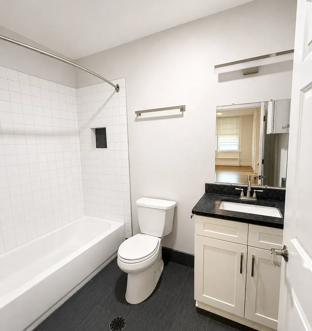 139 Troup St — Photo 4
