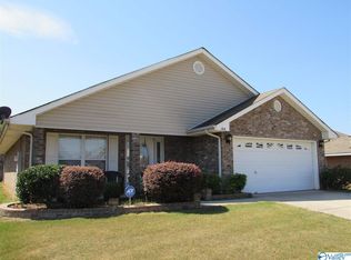 104 Cloverwood Dr SW, Huntsville, AL 35824