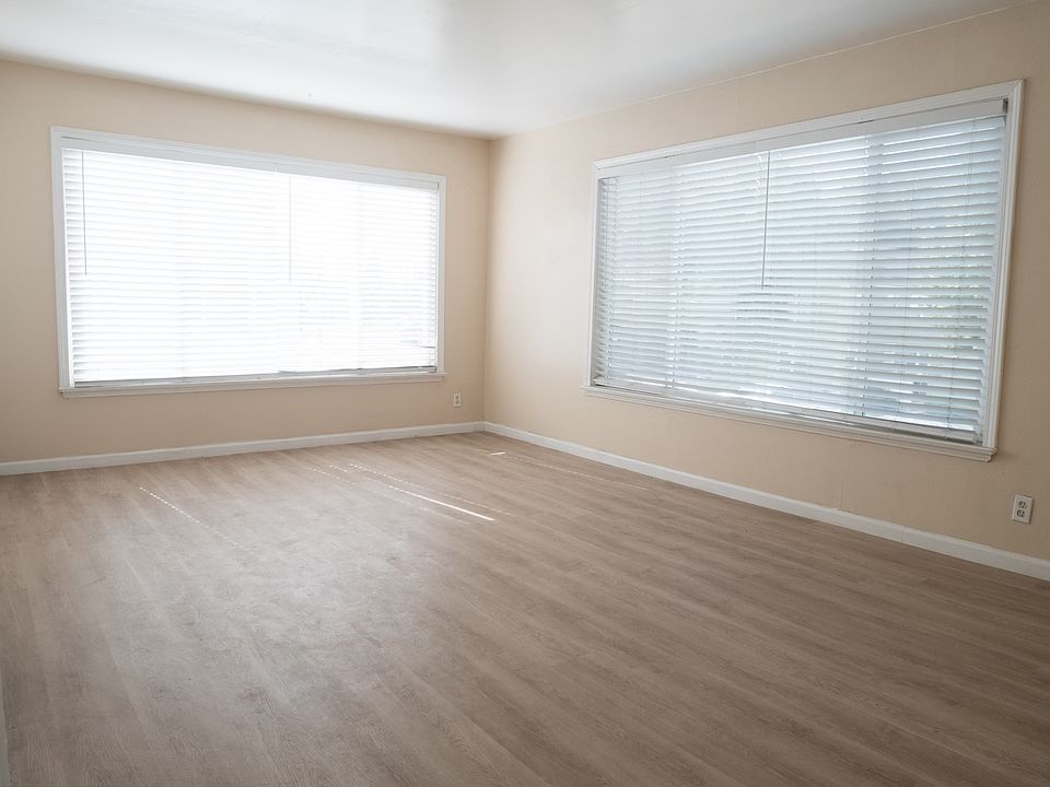 1st image of 4532 N Banner Dr APT 3