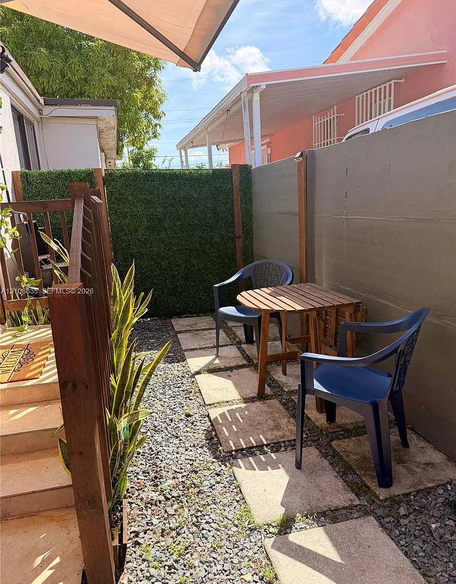 Lynnwood No 2 — Photo 1