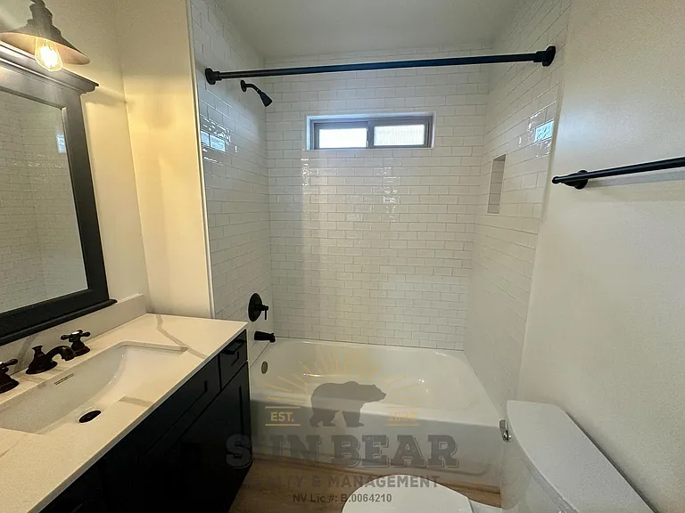 207 Robin Dr — Photo 7