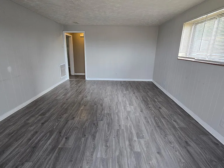 506 Lakeside St #C — Photo 14