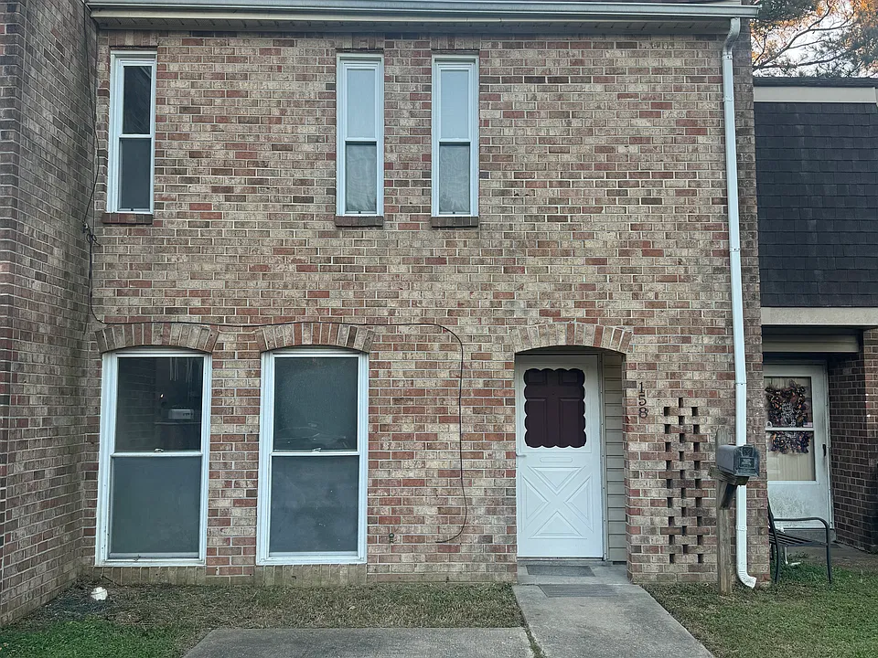 158 S Comanche Clstr