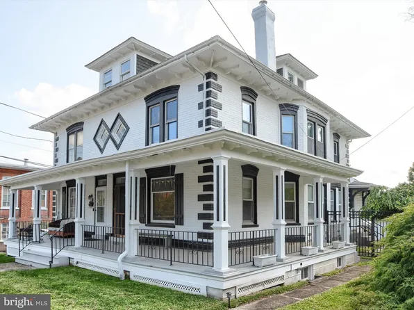111 N 5th St, Perkasie, PA 18944