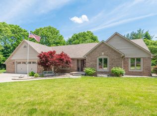 1949 Lake Run Dr, Greenwood, IN 46143