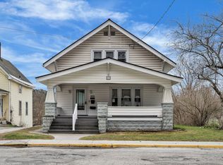 49 Ayers St, Barre, VT 05641