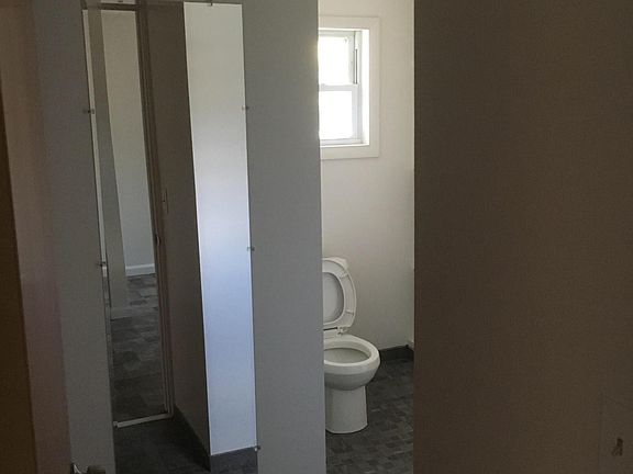 5th image of 210 E Williams St #2
