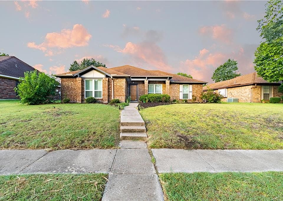 1st image of 626 Echo Dr