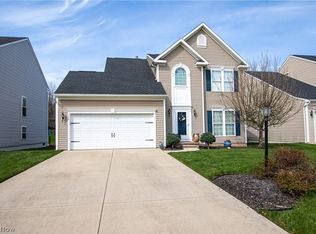 124 Stonepointe Dr, Berea, OH 44017