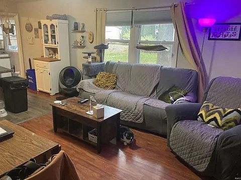 4th image of 1809 N Glenwood Ave #1/2