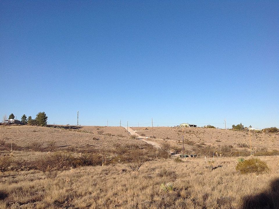2nd image of E Castle Rock Kennel Dr