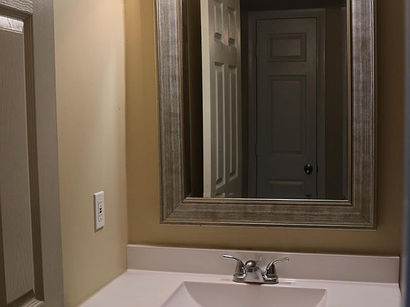 4th image of 225 Ettels Ln