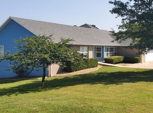 639 Fruit Farm Rd, Hollister, MO 65672