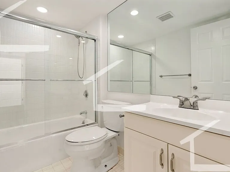 179 Oak St #L6 — Photo 6