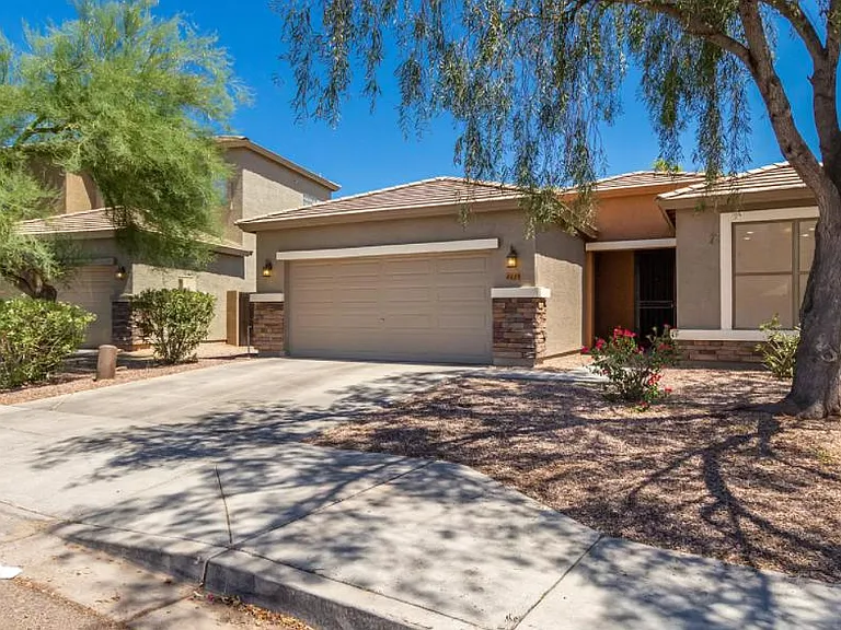 4419 W T Ryan Ln — Photo 12
