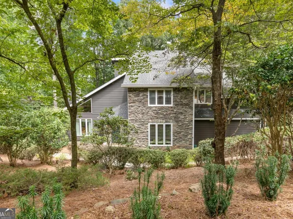 585 S Shore Pl, Roswell, GA 30076