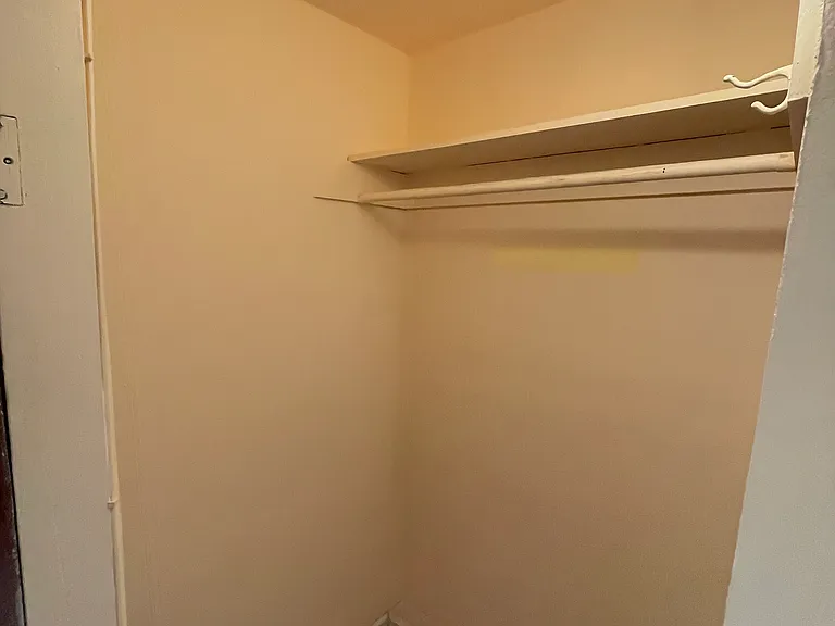 2409 Manhattan Ave #A — Photo 6