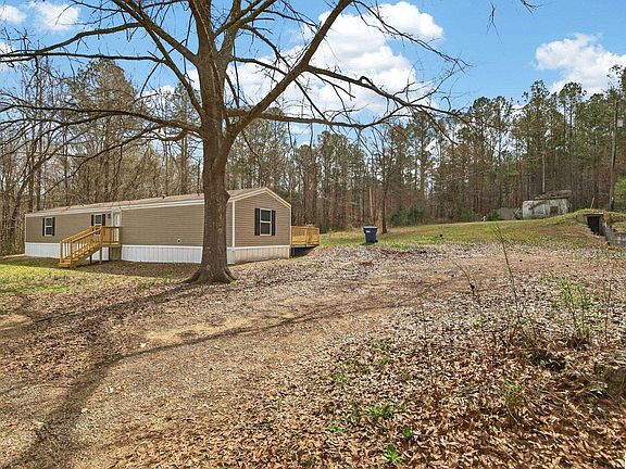 2nd image of 1090 Possum Trot Rd