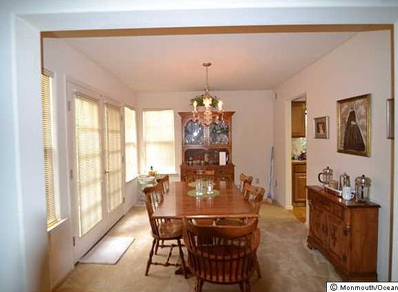 3rd image of 1195 Thornbury Lane #B