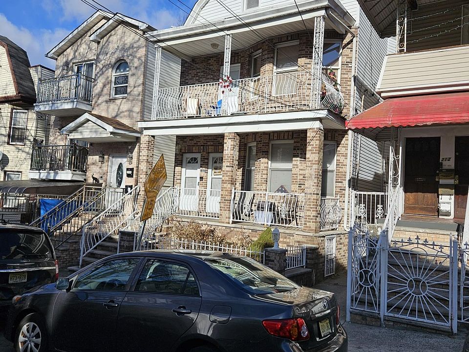 2nd image of 214 Grant Ave
