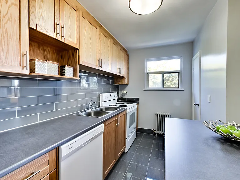 46 Foxden Rd #3 — Photo 57
