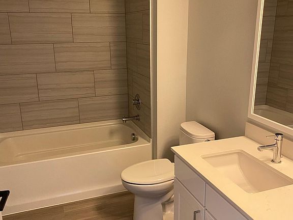 4th image of 302 N Grant St