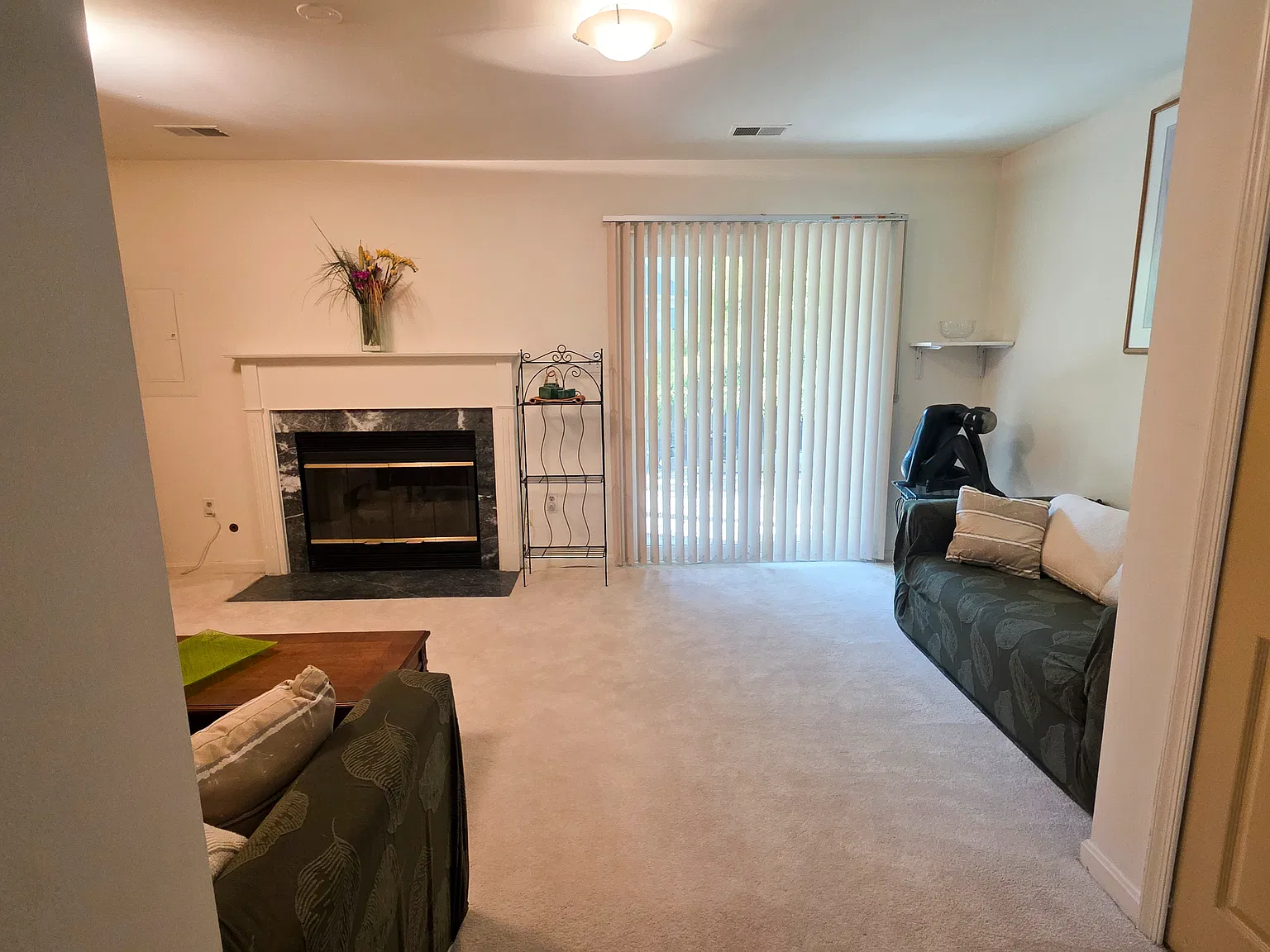 3 bed, 3.5 bath, 1780 sqft, $3,600 — Photo 4