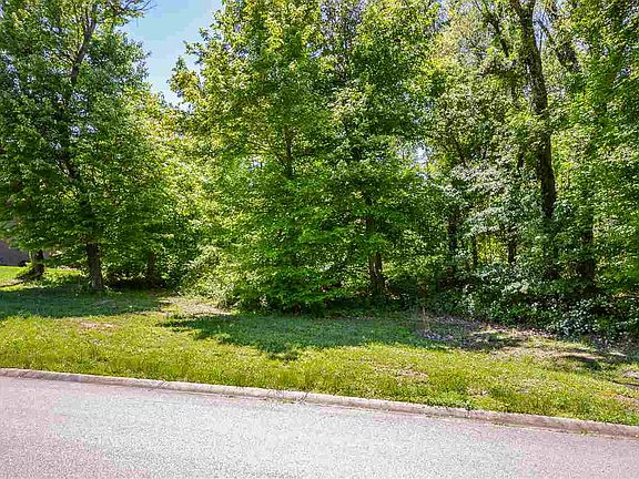 3rd image of 6153 Pembrooke Dr