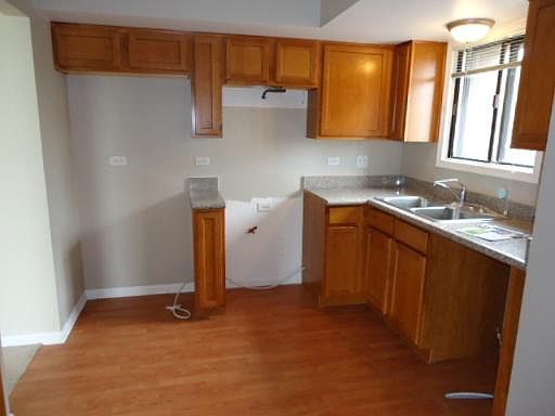 5th image of 6323 W 175th St Unit 2W