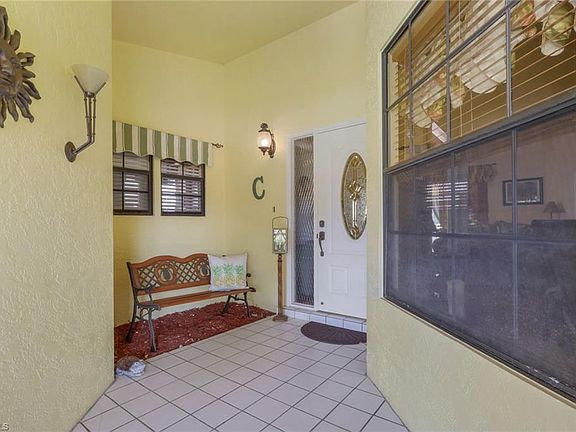 4th image of 478 Countryside DR