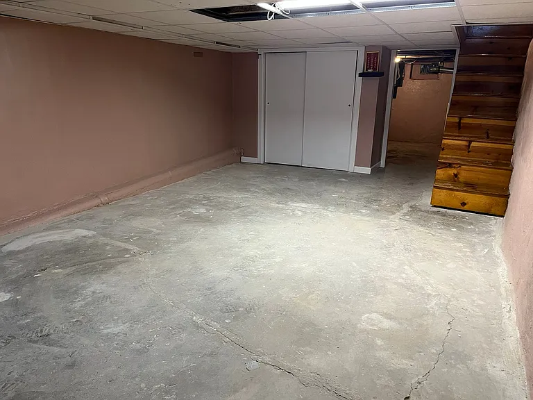 1849 S Rosewood St — Photo 20