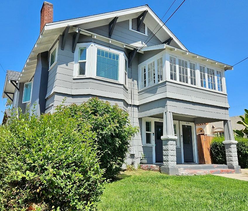 1st image of 1228 31st St