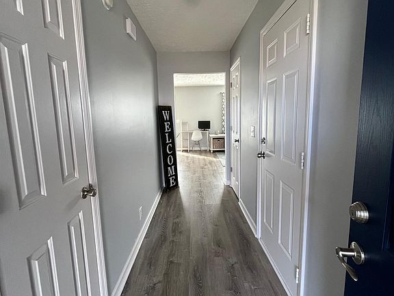 5th image of 5043 Santana St