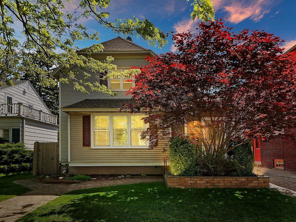 1st image of 1615 Park Ave